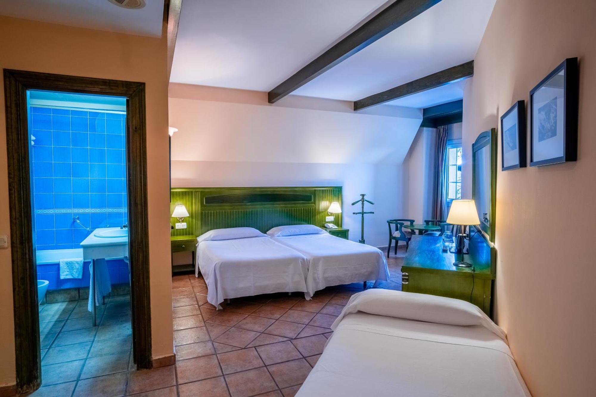 The Mountains Hotel 3*