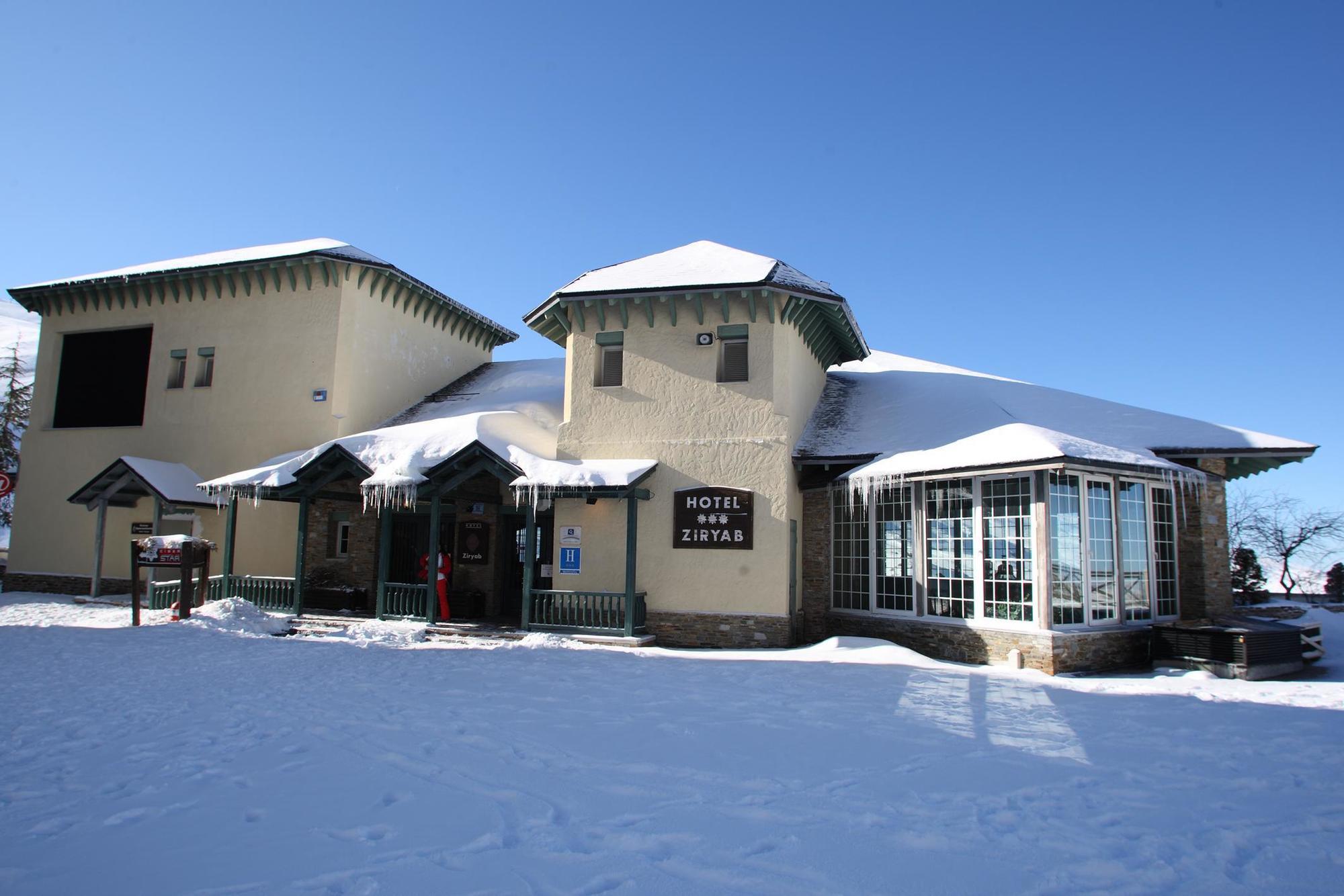 Hotel The Mountains 3*