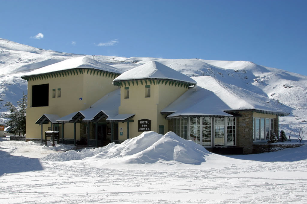Hotel The Mountains 3*