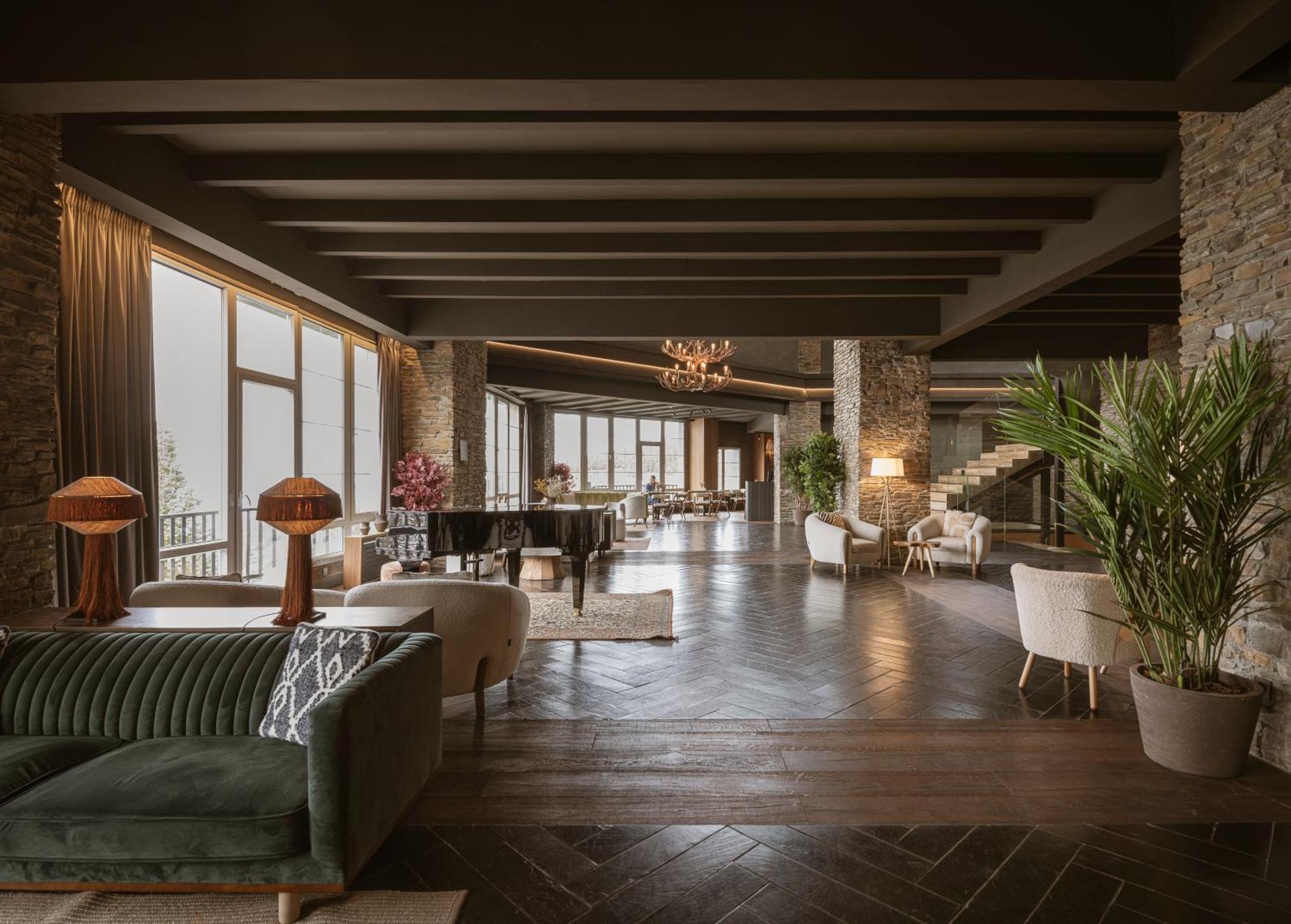 The Mountains Hotel 3*